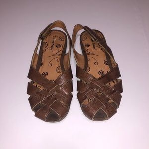 Bare Traps Brown Sandals